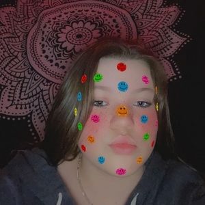 Meet your Posher, Hailey